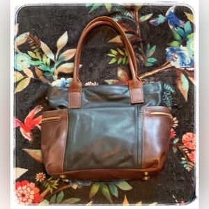 Overland Leather Crossover Handbag/Tote